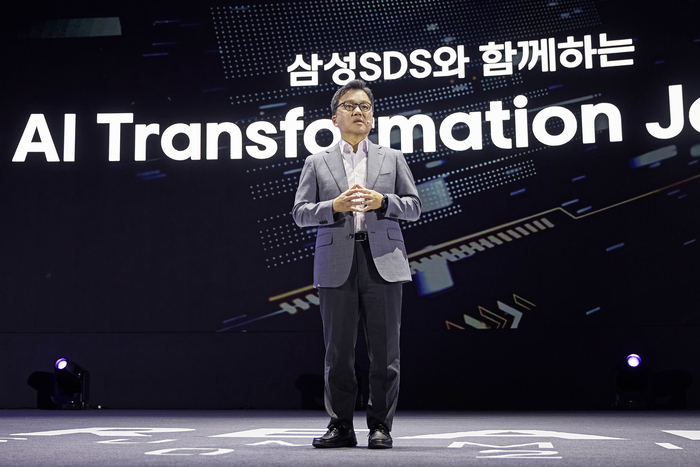 이준희 삼성SDS 대표가 11일 코엑스 진행된 '리얼 서밋 2025'에서 기조연설을 진행하고 있다. 삼성SDS 제공