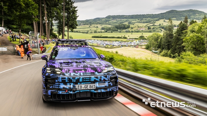 포르쉐 카이엔 일렉트릭 프로토타입. 포르쉐 제공