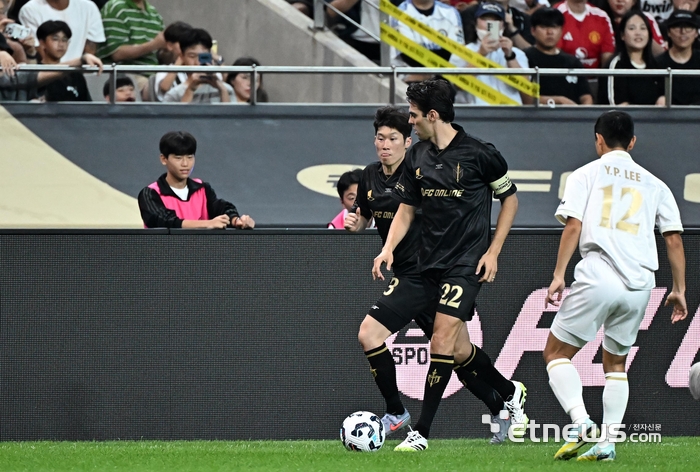 Photo Image