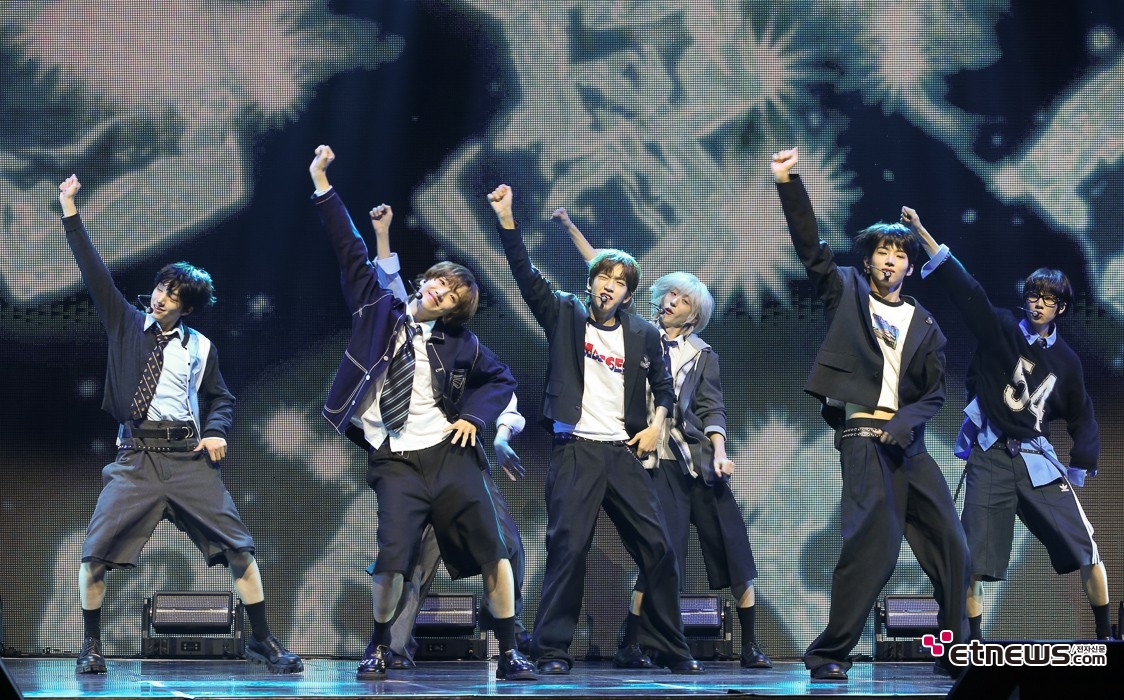 [ET포토] 아이딧, '에너제틱한 퍼포먼스'