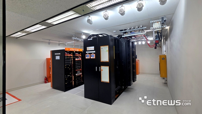 AI DC 풀스택 솔루션 체험 공간 생겼다…AI DC 익스피리언스 센터 개소