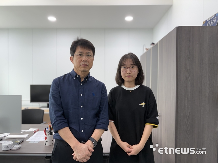 왼쪽부터 임현석 교수와 박사과정 김민경 씨