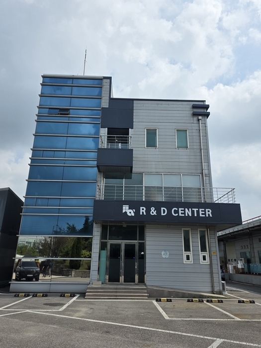 맥더미드 알파 평택사업장 내 R&D 센터. 〈사진 맥더미드 알파 제공〉