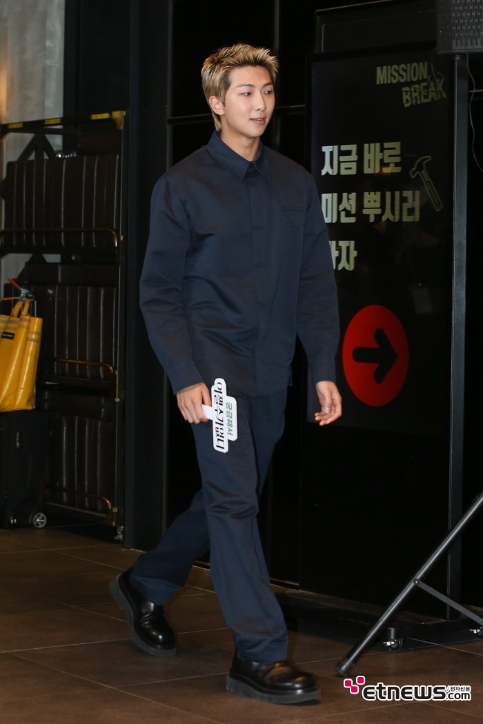 [ET포토] BTS RM, '기분좋은 영화관 나들이'