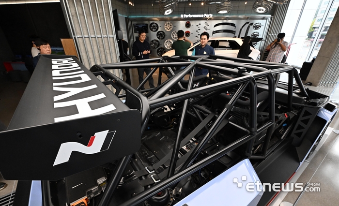 [포토] 현대차 차세대 전동화 비전을 담은 'RN24 롤링랩'