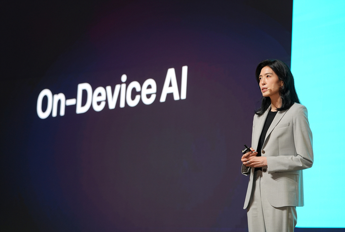 네이버·카카오, '옴니모달' 고도화 속도…내년 생성형 AI 기술 경쟁 본격화