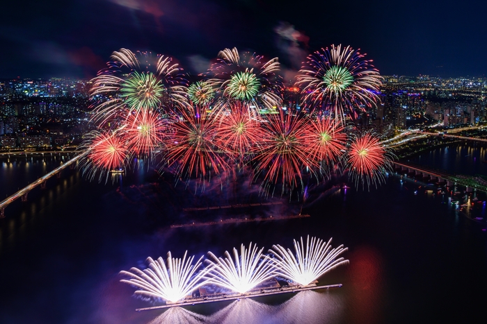 지난해 '서울세계불꽃축제' 모습. 영등포구 제공