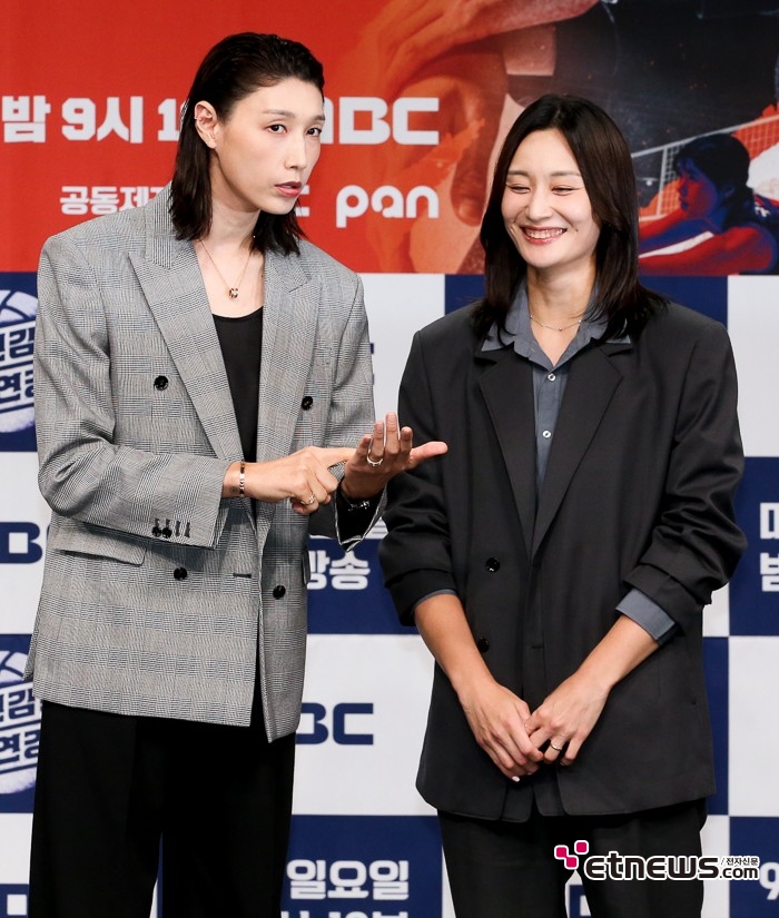 [ET포토] 김연경-표승주, '작전 타임'