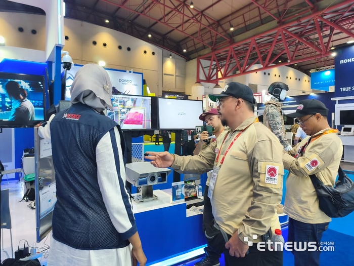 범호아이티가 최근 인도네시아 국제방위산업전시회에 제품을 출시, 바이어들로부터 호평을 받았다.