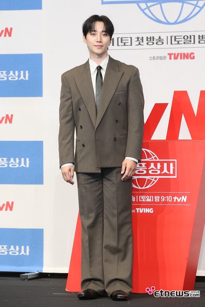 [ET포토] 이준호, '이질감 없는 90년대 스타일'