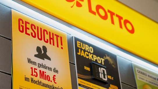 독일의 복권 업체인 로또 헤센이 지난 3월 말 추첨에서 1530만 유로에 당첨한 당첨자를 찾기 위해 지난 5월 85개 판매점에 부착한 포스터 사진. 사진=로또 헤센 홈페이지