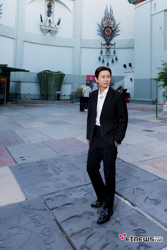 [ET포토] 김민종, '거리에서 빛나는 멋짐'