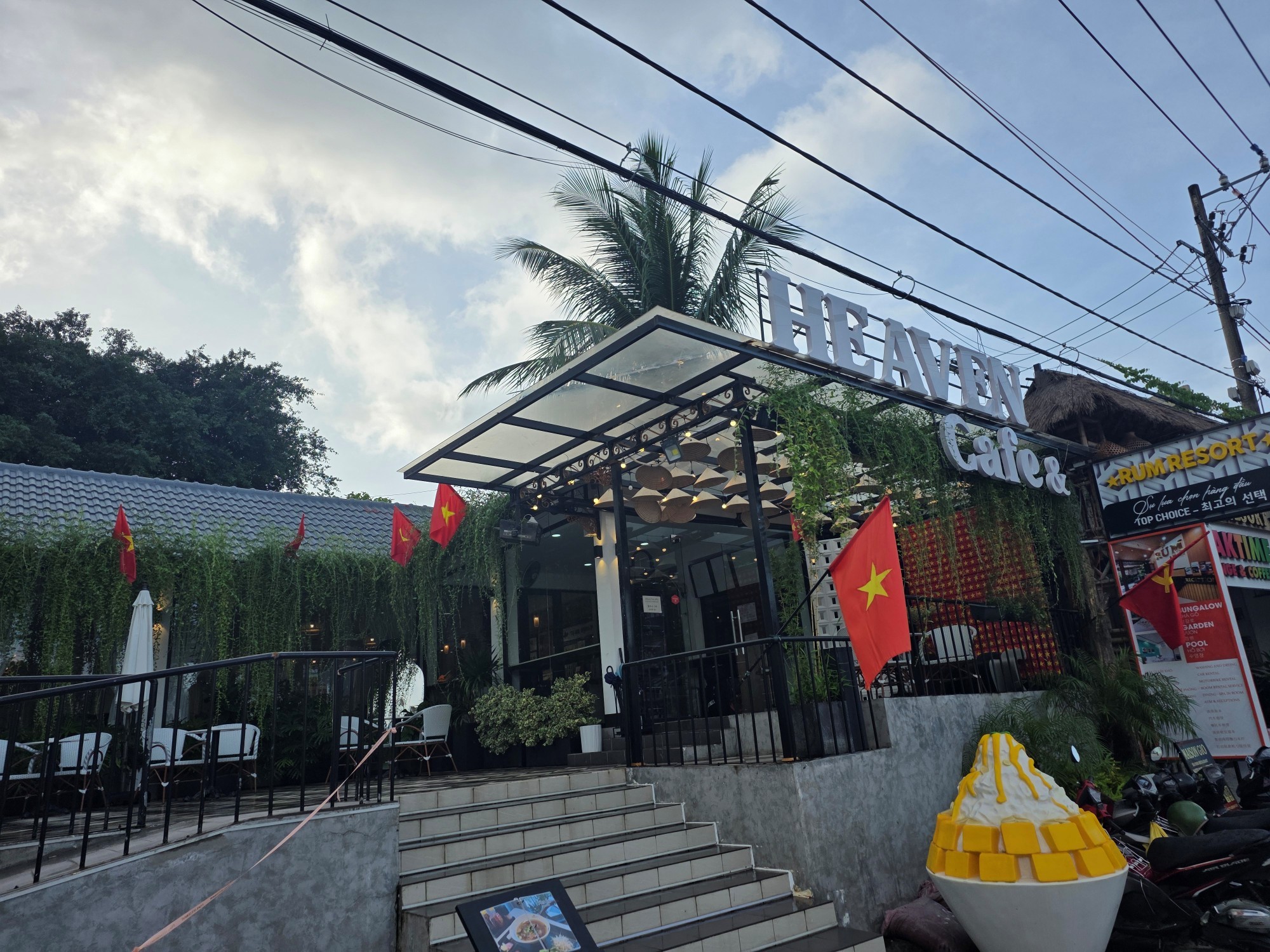 사진= 푸꾸옥 중부 여행자 거리/ 박병창 기자