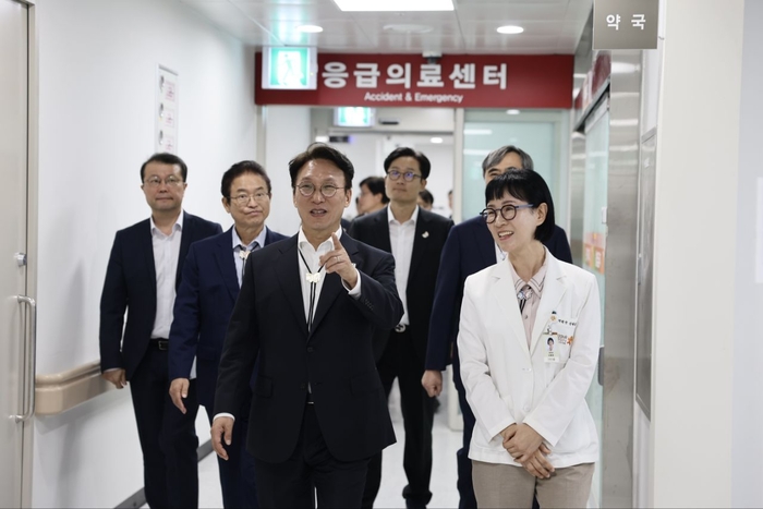 金총리 'APEC 정상회의' 현장근무자 격려…“인프라·안전 등 선제적·능동적 점검해달라”
