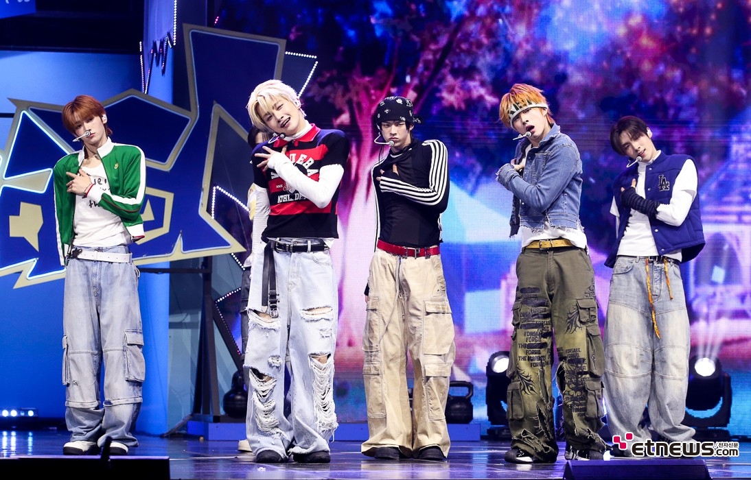 [ET포토] 투어스, '미니 4집 발표'