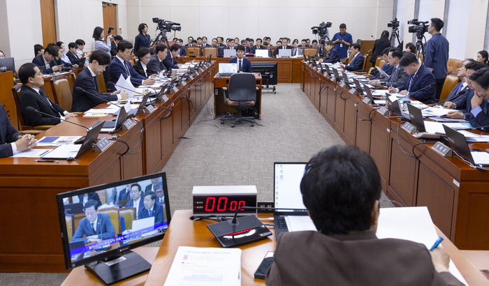 與 “세관 마약단속 강화”…野 “마약수사 외압의혹 신뢰하기 힘들어”