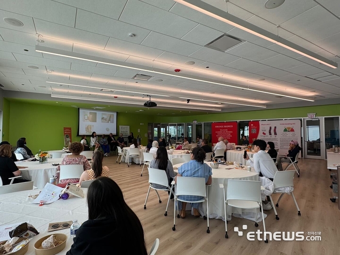 오렌지바이오메드, 美 DTM 2025서 '가정용 당화혈색소 측정기' 연구 발표 - 뉴스 썸네일 이미지