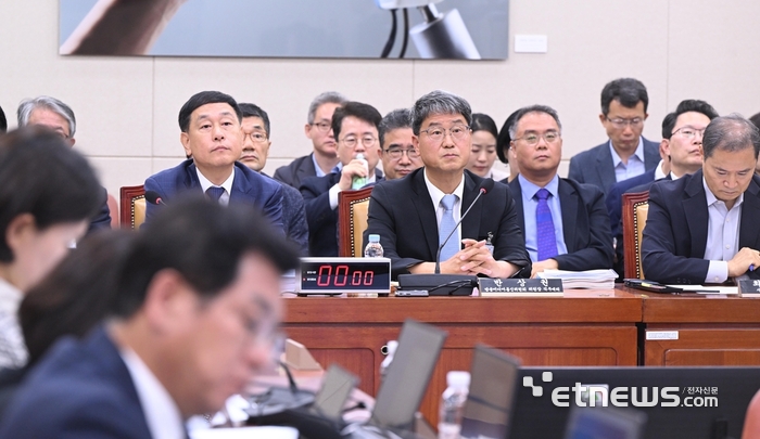 14일 서울 여의도 국회에서 과학기술방송통신위원회 국정감사가 열리고 있다. 박지호기자 jihopress@etnews.com