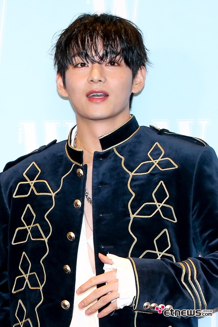 [ET포토] BTS 뷔, '다가가면 사라질거 같은'