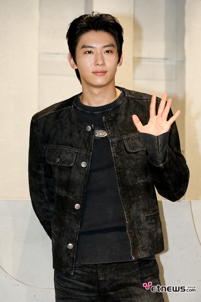 [ET포토] 덱스, '대체불가 매력'