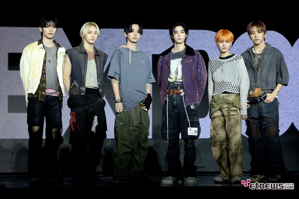 [ET포토] 보이넥스트도어, '1년에 3컴백'