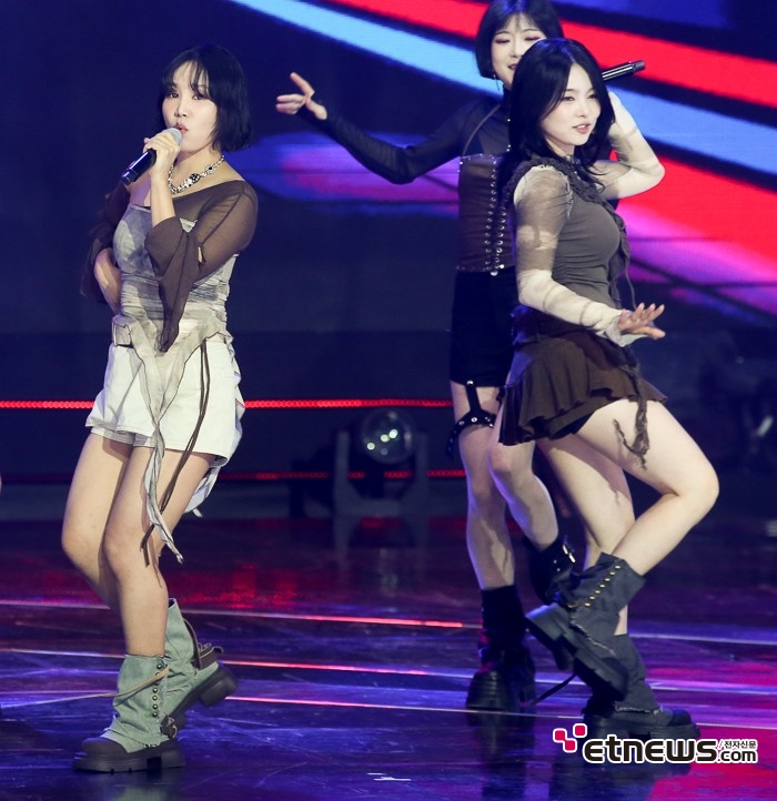 [ET포토] 미나마니, '신고할거야~'