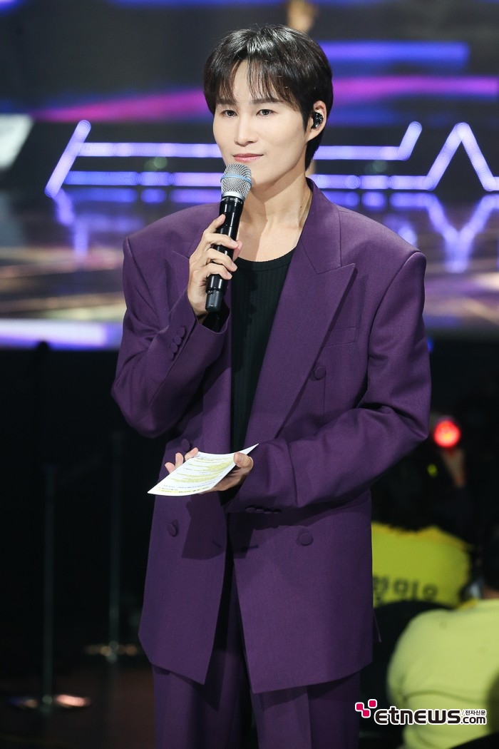 [ET포토] 김희재, '오늘도 열일하는 매력'