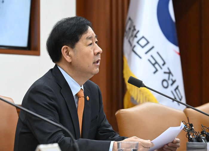 구윤철 부총리가 20일 정부서울청사에서 성장전략 태스크포스(TF) 및 경제관계장관회의를 열고 모두발언을 하고 있다.[기재부 제공]