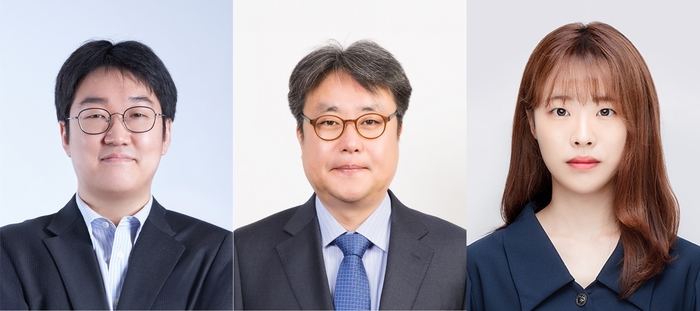 박상서 UNIST 교수팀(왼쪽부터 박 교수, 송창근 교수, 엄수진 연구원)