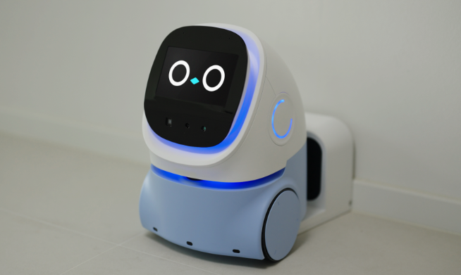 로보케어의 돌봄 로봇 '케미프렌즈'[출처 로보케어 홈페이지]