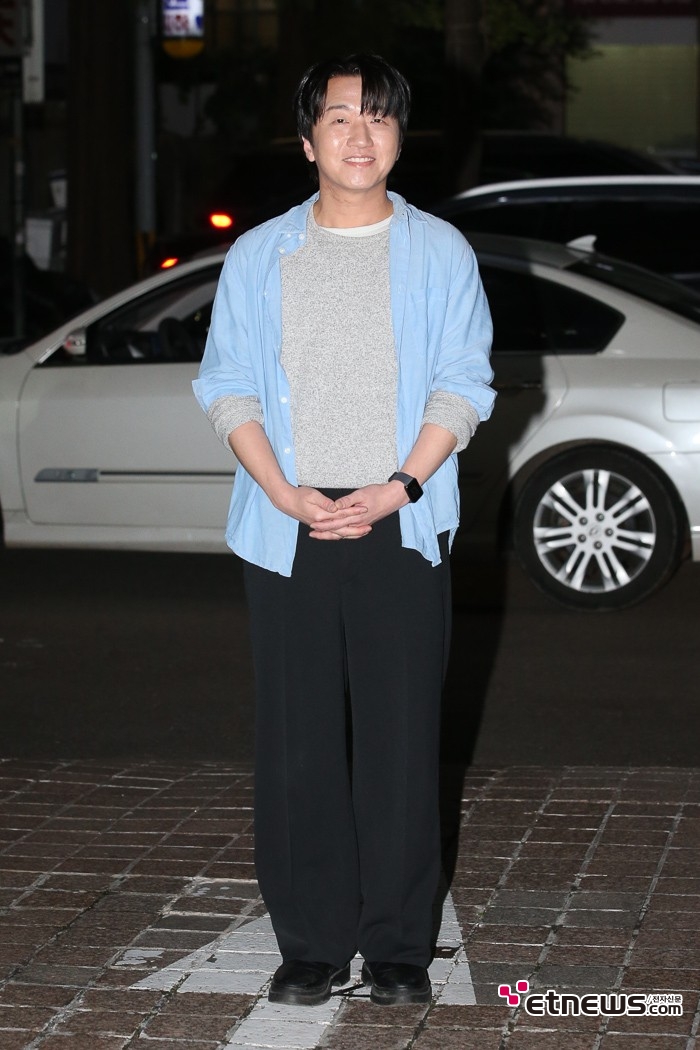 [ET포토] 이창훈, '반가운 웃음'