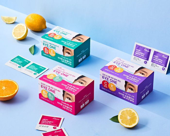 눈 건강 전문 브랜드 '아이원(EyeOne)' 대표 제품인 '눈청결티슈' 시리즈.