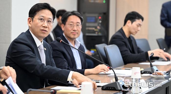 [포토] AI 안전·신뢰 확보를 위한 산학연 간담회