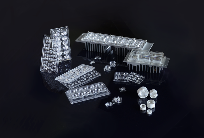 표준 모듈용 가로등 렌즈·보안등 등에 사용 가능한 12구·48구·112구 어레이 렌즈와 커버.