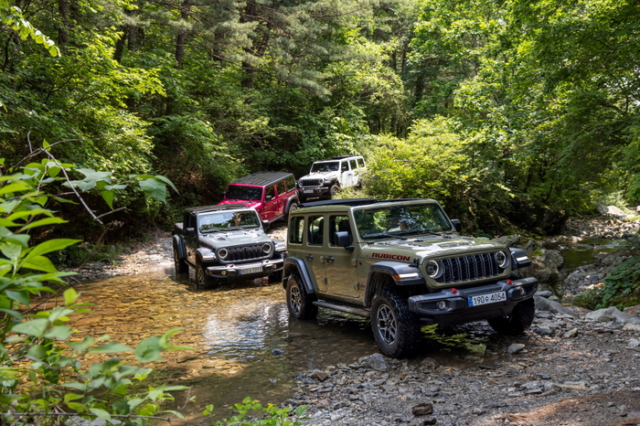 지프 랭글러, '다양성 전략'으로 소비자 사로잡다