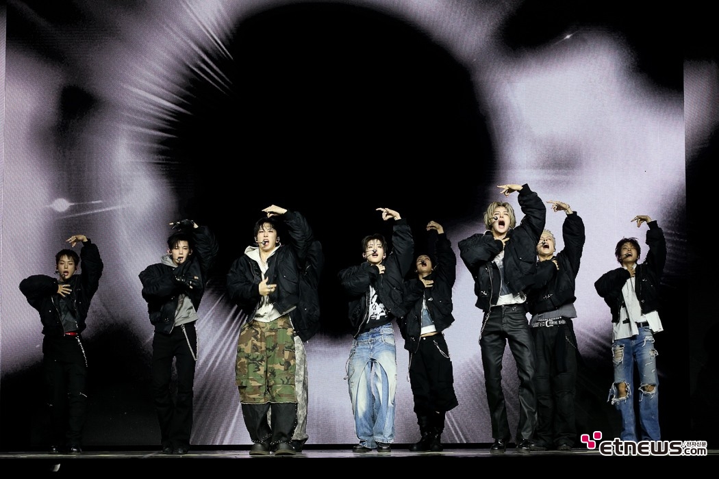 [ET포토] 엔팀, '호흡까지 척척~칼군무의 정석'