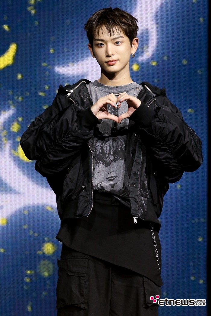 [ET포토] 앤팀 하루아, '자신감으로 찬 눈빛'