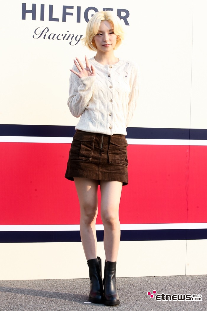 [ET포토] 있지 예지, '골드 화이트 브라운'