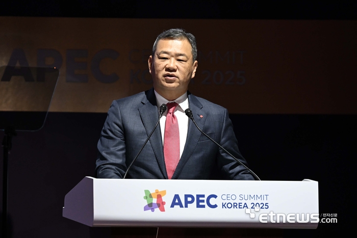 [포토] 세션 참여한 김상현 롯데유통군 총괄대표