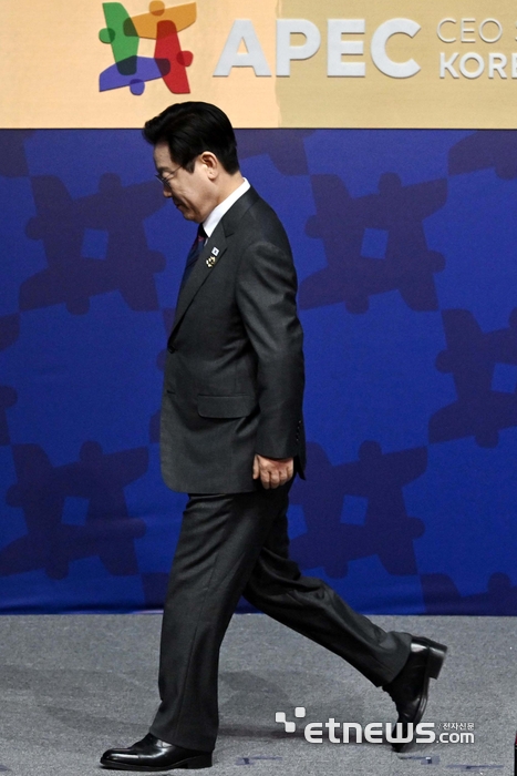 [포토] APEC CEO 서밋 정상 특별연설 마친 이재명