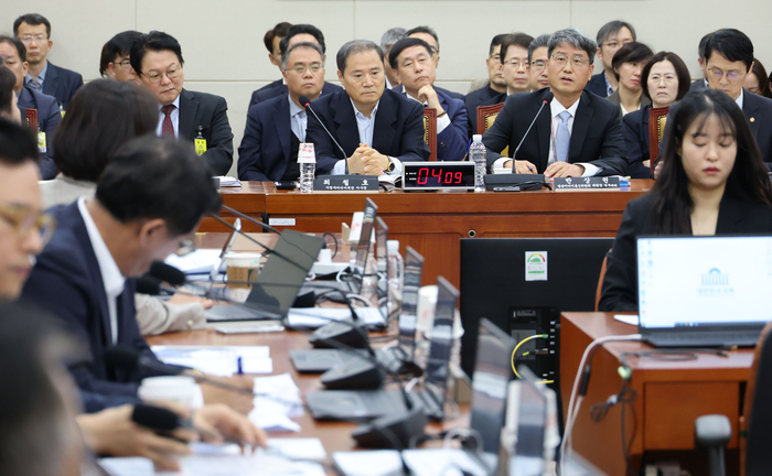 “한국서 돈 벌면 책임도 져야”…구글·넷플릭스, 국감 집중포화