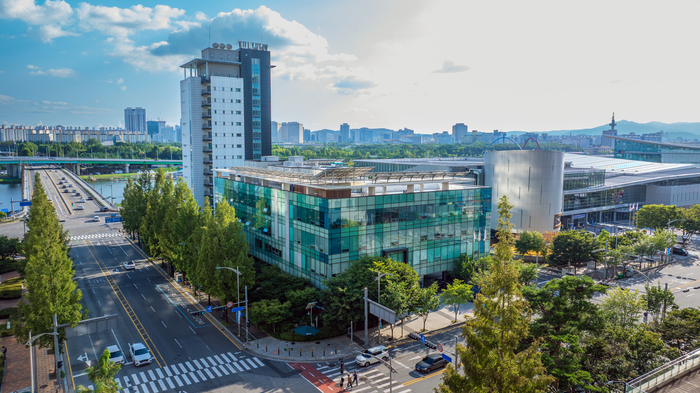 배경훈 부총리 "연구개발특구 딥테크 중심 기술사업화 지원체계 강화할... - 뉴스 썸네일 이미지