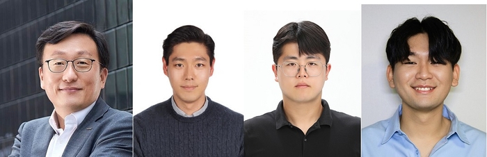 왼쪽부터 김상욱 교수, 생명과학과 박민혁 박사, 통합과정 송우민 씨, 인공지능대학원 통합과정 안현수 씨