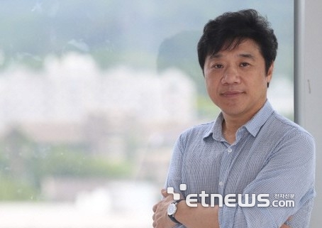 [人사이트] 전국민 AI교양서 펴낸 임춘성 교수 “AI는 월등해진 역량을 연결하는 도구”