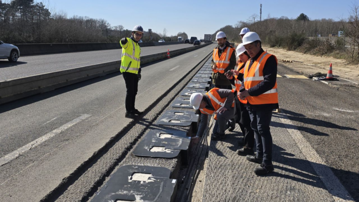 달리면서 충전한다…프랑스, '전기차 무선 충전 도로' 구축