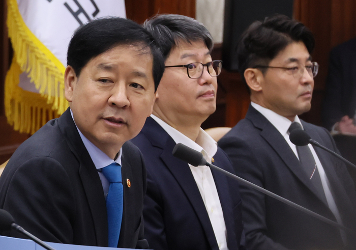 구윤철 부총리, 제6차 공급망안정화위원회 주재 (서울=연합뉴스) 이정훈 기자 = 구윤철 부총리 겸 기획재정부 장관이 31일 서울 종로구 정부서울청사에서 열린 제6차 공급망안정화위원회를 주재하고 있다. 2025.10.31 uwg806@yna.co.kr (끝)