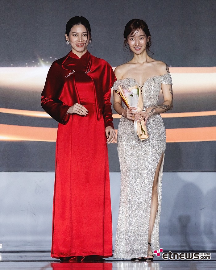 [ET포토] 아시아SNS스타상 수상한 아이돌네이션 김혜수