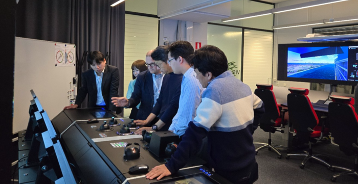 추진단 일행이 핀란드 헬싱키에 본사를 둔 ABB 마린앤포트 방문해 선박 운항 최적화 솔루션을 살펴보고 이다.