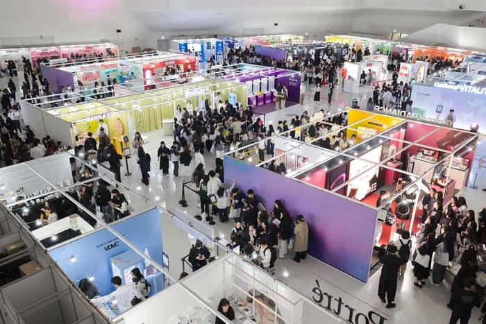 지난달 30일부터 4일 간 서울 동대문디자인플라자에서 진행한 '컬리뷰티페스타 2025' 전경
