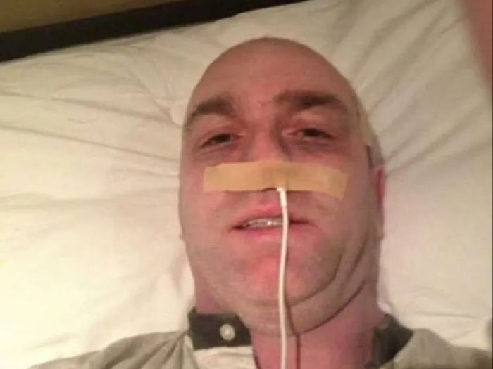 “암 환자인척”···코에 '아이폰 충전기' 꽂고 6억 뜯은 남성